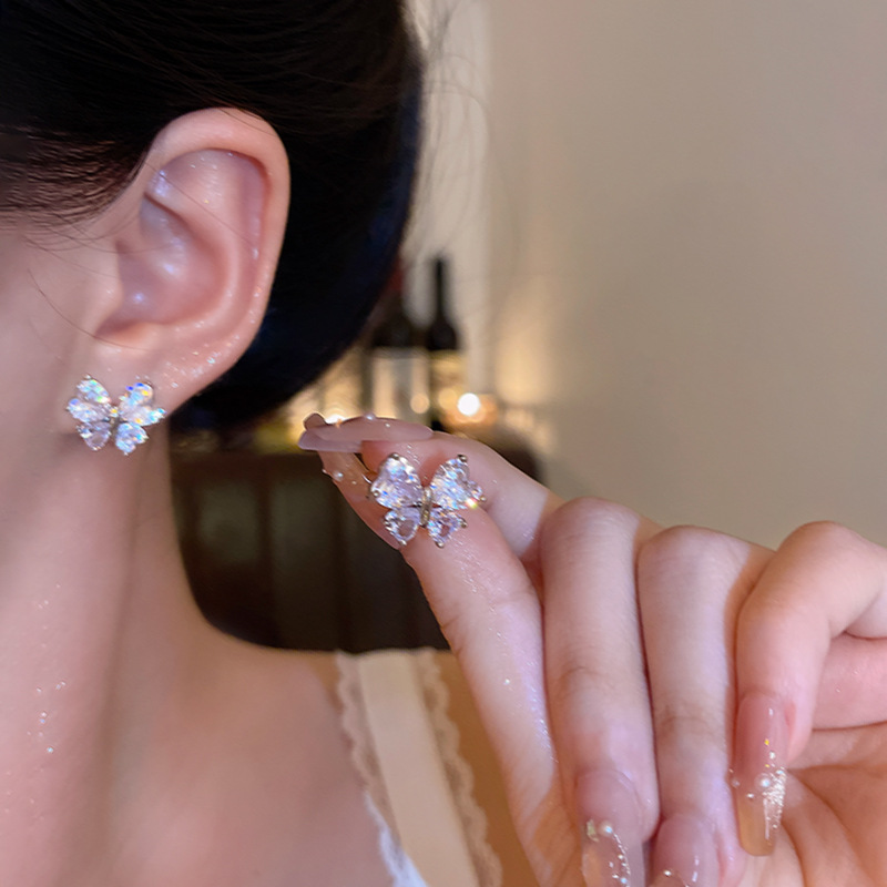 Sparkling Zircon butterfly earrings for women, light luxury, niche, exquisite and high-end, with a unique and cool touch. Earrings for women details Picture