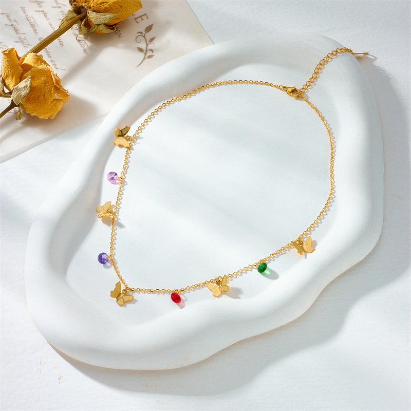 European and American fashion, niche, simple and retro, versatile three-dimensional butterfly-cut, colorful rhinestone pendant chain titanium steel necklace Specification drawing