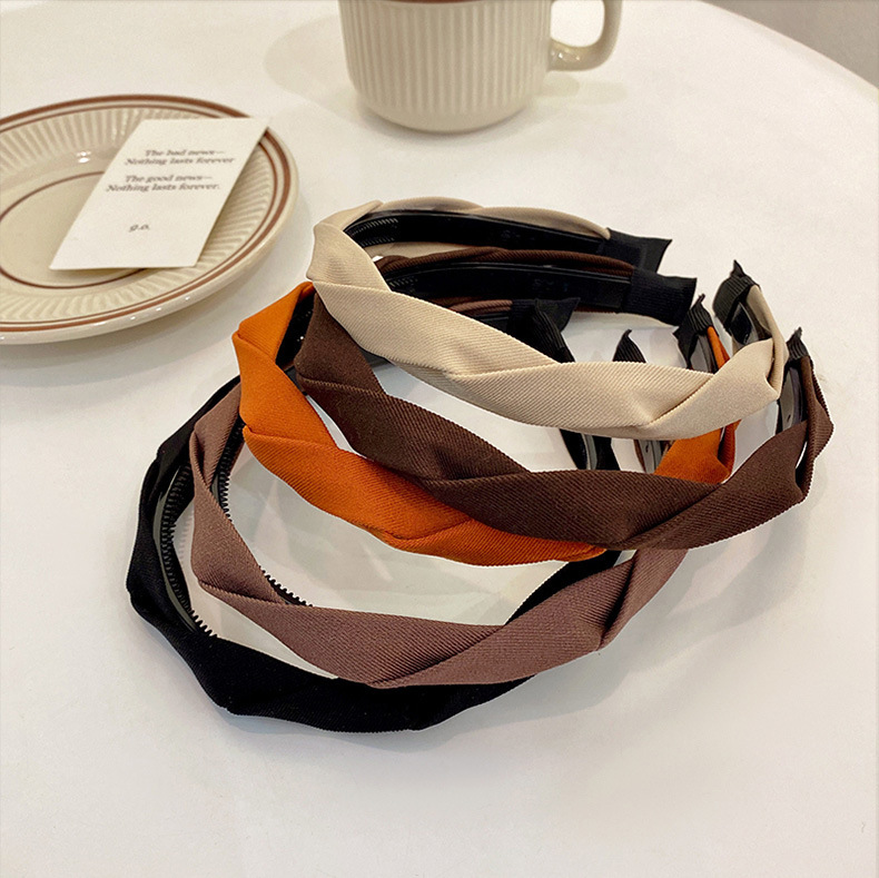 Korean style headband with teeth, anti-slip headband for autumn and winter, fabric woven braided elegant headband, bangs and broken hair clips Specification drawing