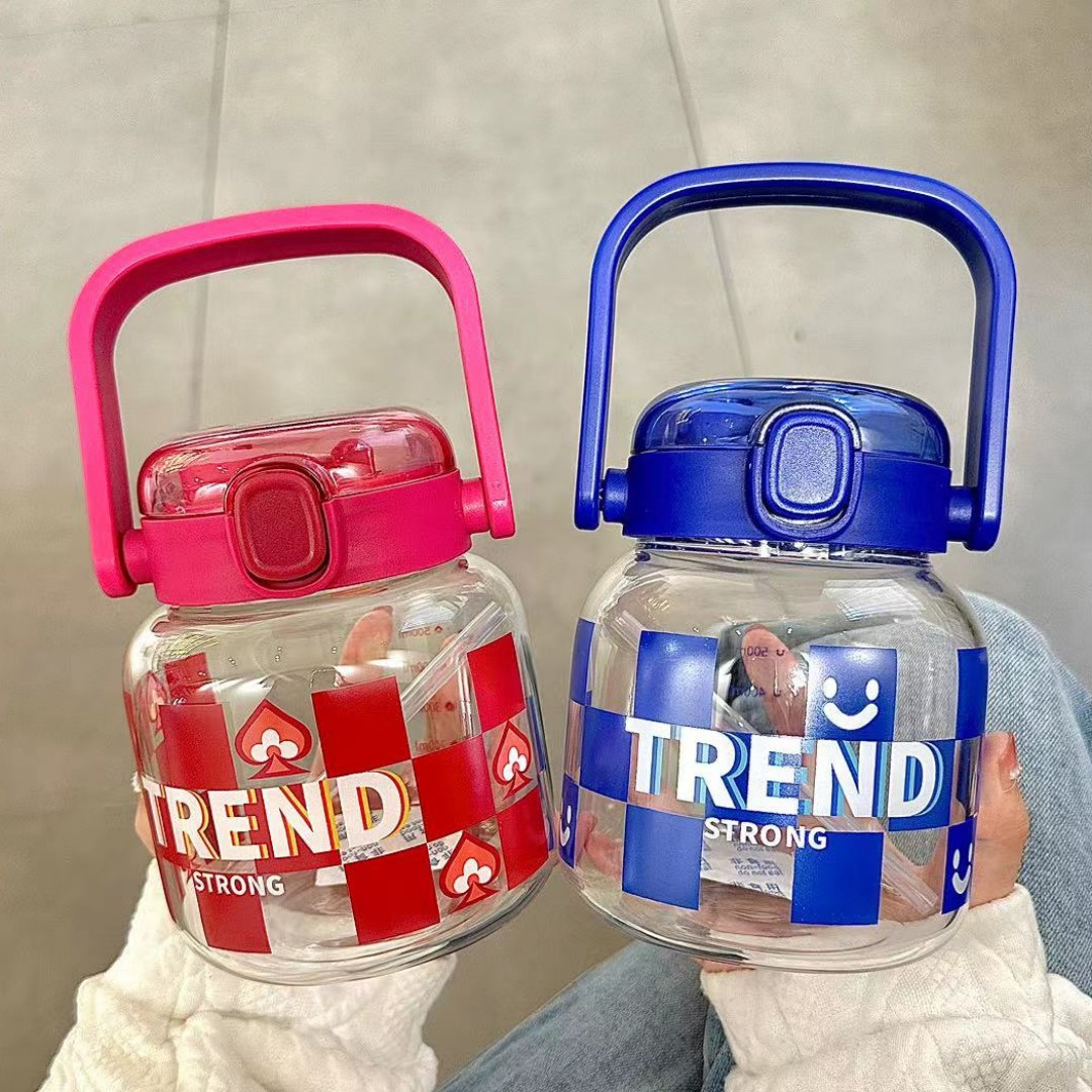 Check pattern fashionable large-bellied cup, portable large-capacity glass cup, couple trendy and personalized student double-drinking straw cup Specification drawing