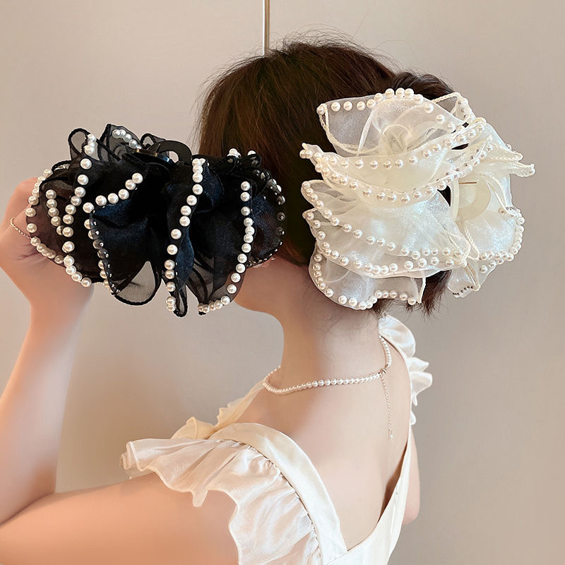High-end and elegant bubble claw clip, new pearl cloud hair clip, large hair volume, shark clip at the back of the head accessory full figure