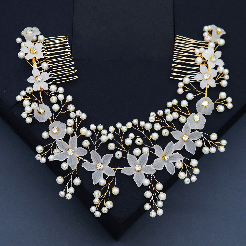 Korean-style wedding accessories, handcrafted and elegant pearl hair combs, Xiuhe dress headwear, styling, updo and pair combs full figure