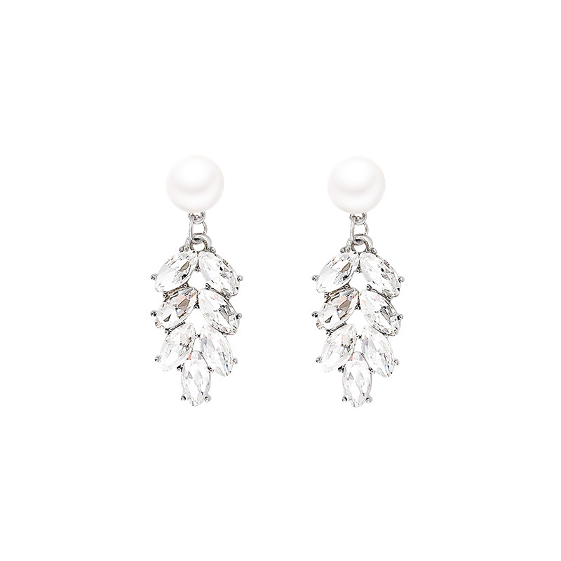 Light luxury super flash zircon tassel earrings for women, retro, niche and individual pearl stud earrings, high-end and elegant earrings Item Picture