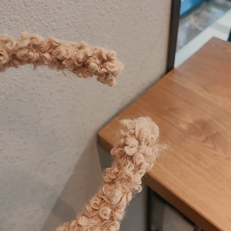 Korean lambskin ears, ball braids, little bear hair bands, plush face wash headbands, hair clips, hair tie accessories, cartoon Application Scenario