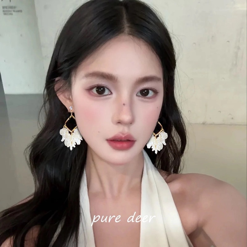 French long shell tassel zircon earrings, women's vacation-style stud earrings, design sense, niche earrings, 2025 new style Specification drawing