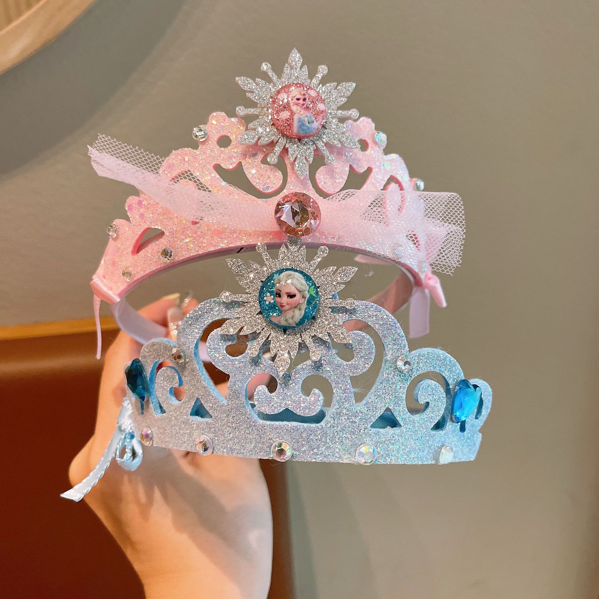 Children's headband, super fairy Elsa Princess crown headband, gauze pearl headband, Frozen little girl hair accessory Application Scenario