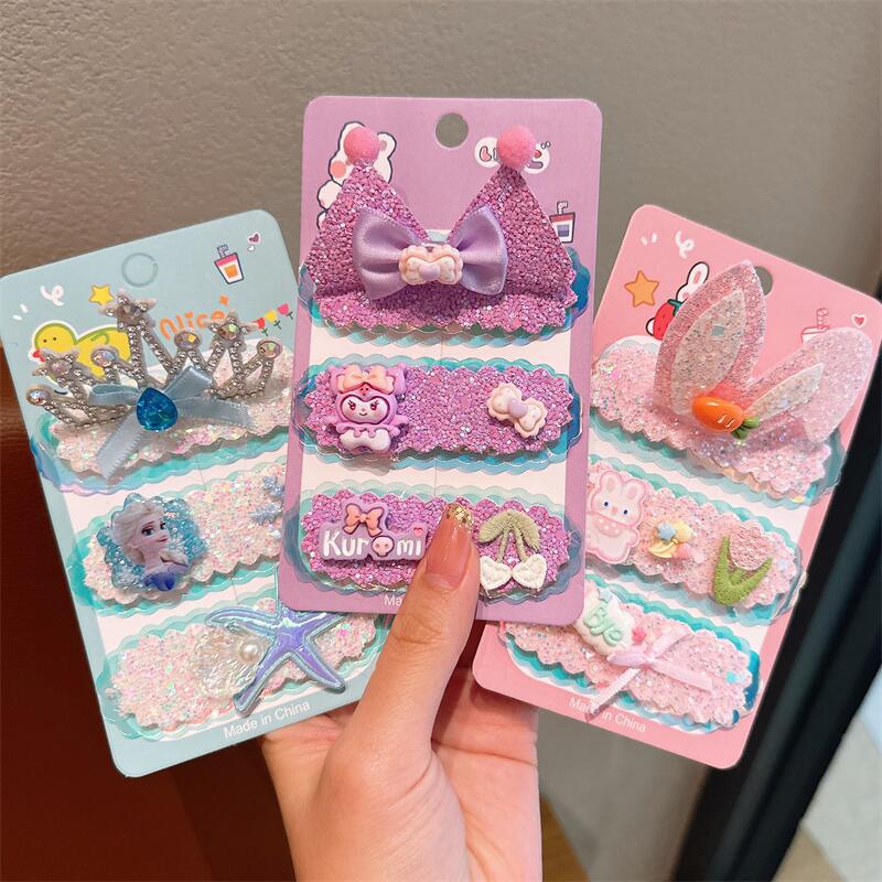 Cartoon bangs patch, a children's hair breaking tool that won't damage your baby's hair. Velcro hairpin, a hair arrangement accessory for the back of a girl's head details Picture
