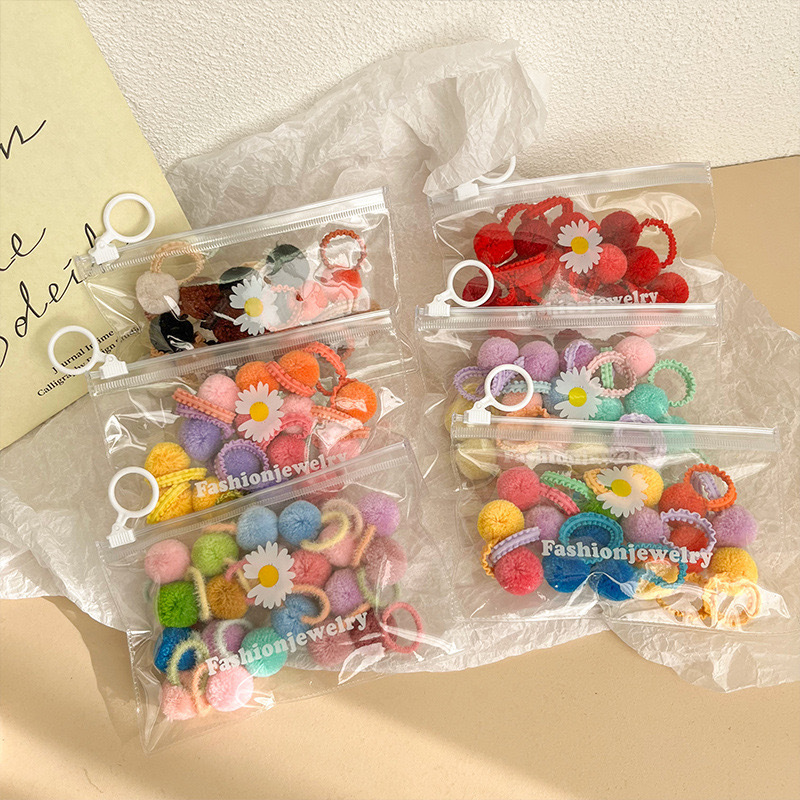 Cute plush hair ties for children in autumn and winter, baby hair ties with elastic bands that won't damage hair, small and colorful pom-pom hair ties Specification drawing