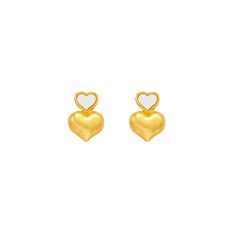 Retro matte brushed metal heart-shaped earrings for women, fashionable, simple, light luxury, niche heart-shaped earrings, versatile earrings Item Picture