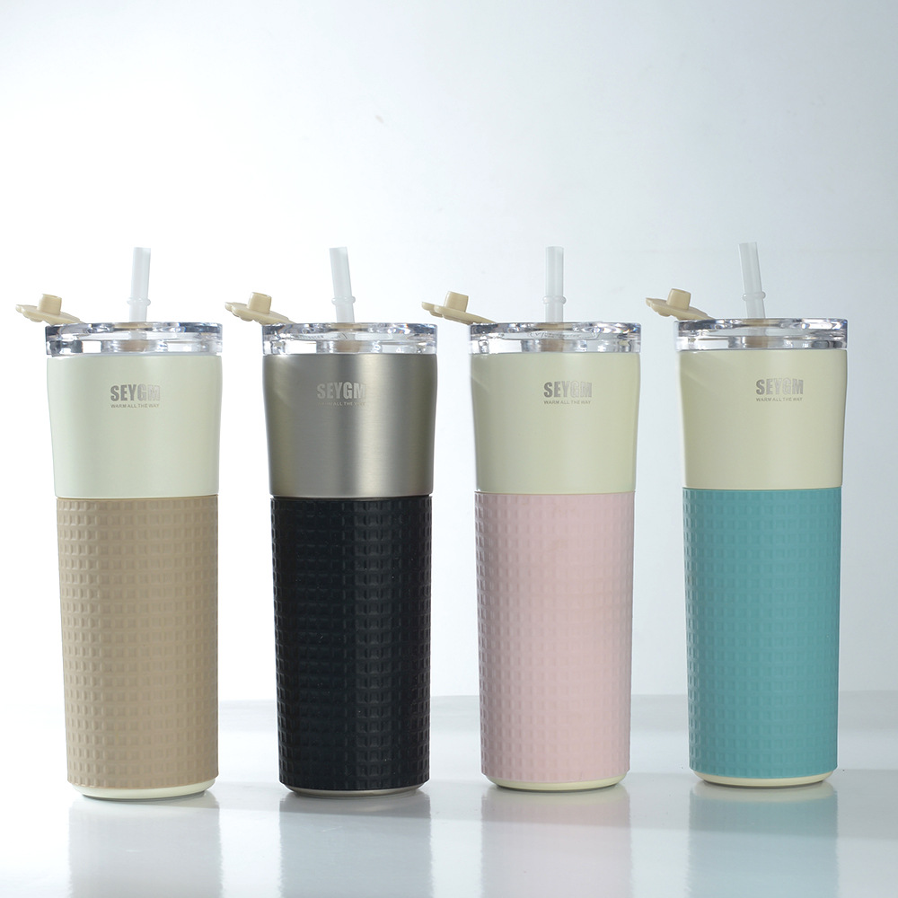 Wholesale 304 stainless steel straw cups, gradient color insulated cups, high appearance level sports water bottles, portable car water cups full figure
