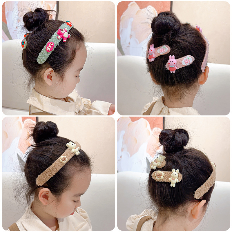 Children's bangs with cartoon plush Velcro, a hair care tool that won't damage or break hair, and a baby girl face and hair band Specification drawing