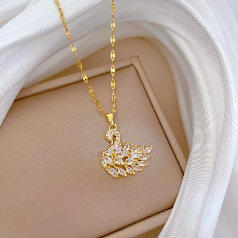 【 Titanium Steel 】 Cold style swan trend collarbone chain women's necklace, Korean version simple student personality full diamond neck pendant Application Scenario