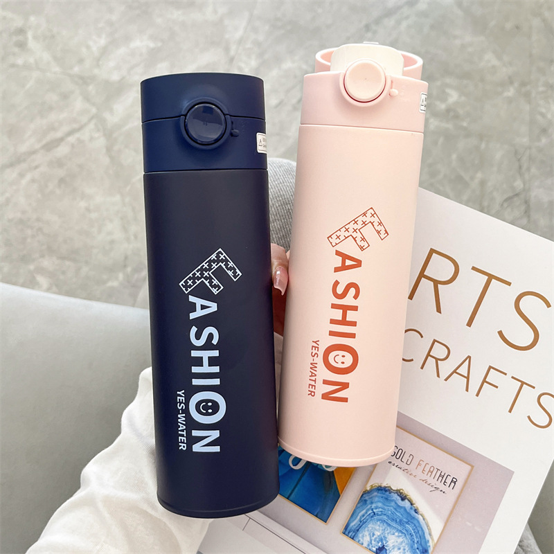 Original Korean letter printed couple insulated water cups with high appearance level, 304 stainless steel cups, wholesale event gifts Application Scenario