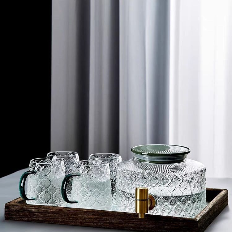 Hibiscus glass refrigerator, cold water bottle with faucet, summer cold-resistant fruit tea bucket, high-temperature resistant ice juice beverage bucket Application Scenario