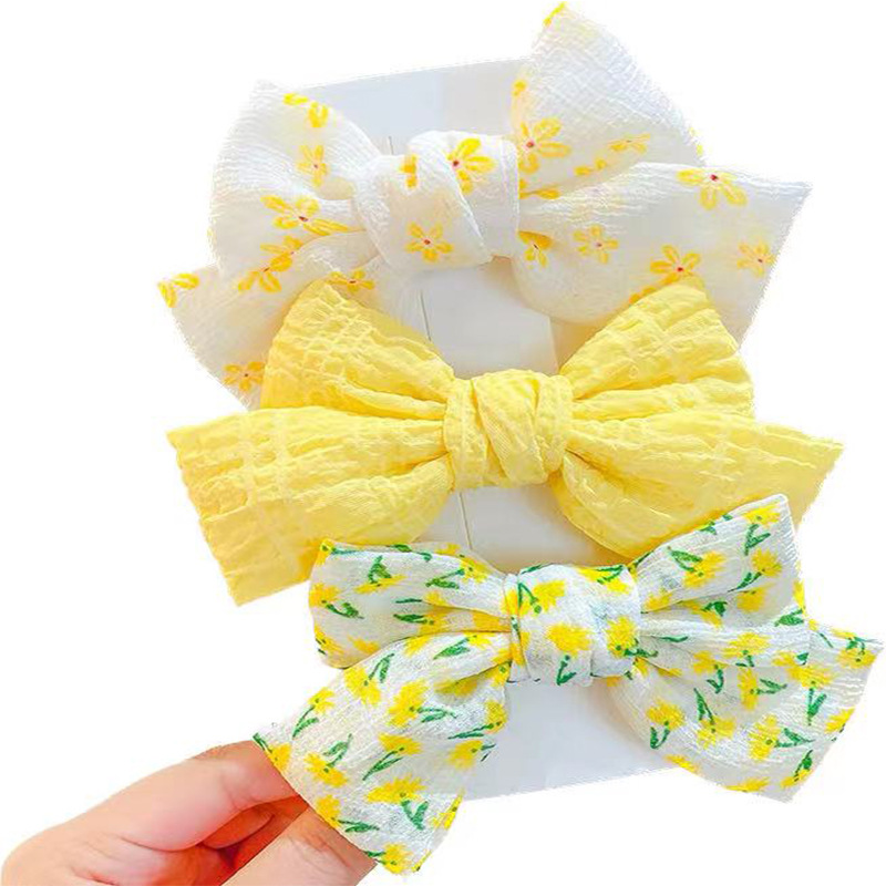 Children's bow hair clip, sweet and cute. Girl's back head hair accessory, side clip. Girl's floral headwear hair clip Item Picture