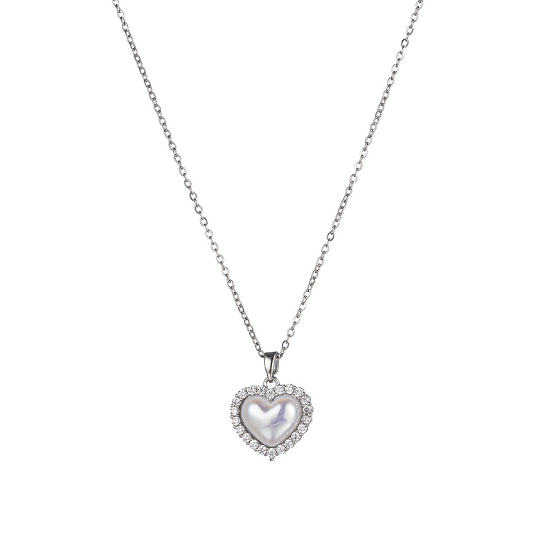 Fashionable full-diamond heart-shaped pendant titanium steel necklace for women, summer niche light luxury collarbone chain, silver versatile Internet celebrity accessory Item Picture