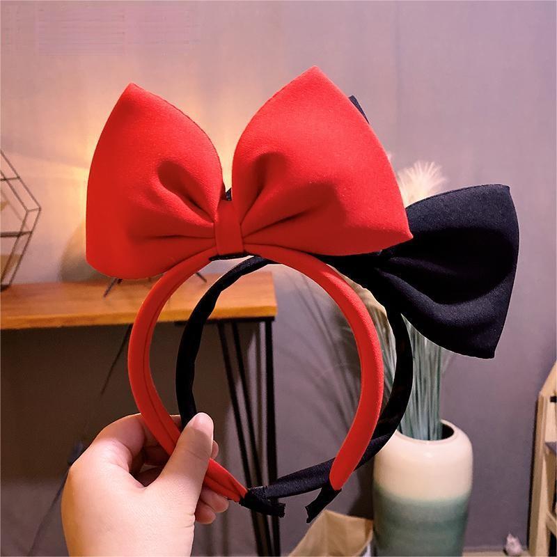 A large bow headband, a three-dimensional hair clip of the "Fugitive Princess" in the middle of South Korea, a face-washing Internet celebrity, a new style of headwear for women in 2023 Application Scenario