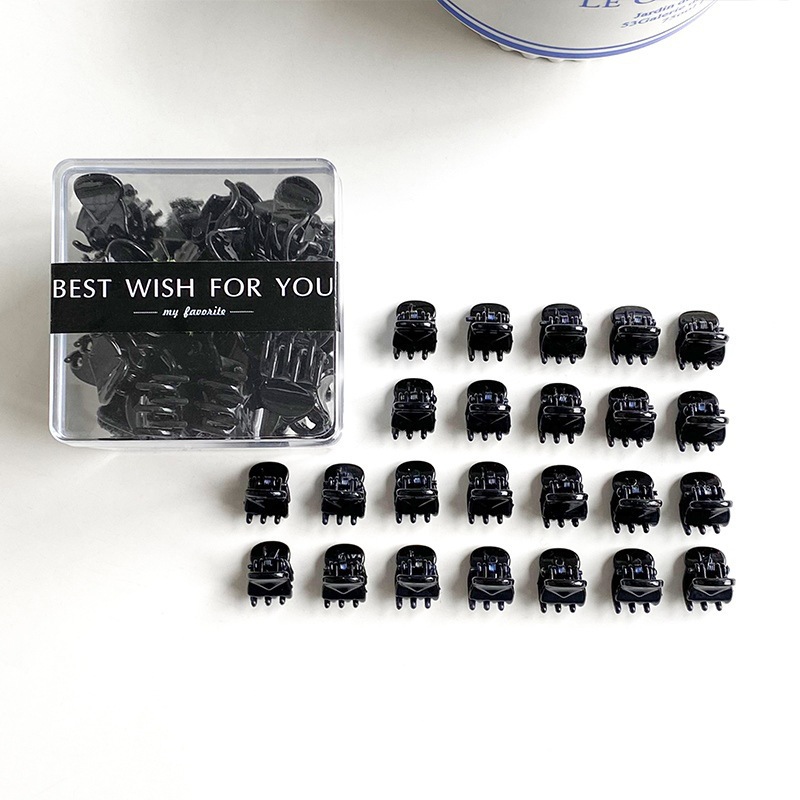 Mini clip headwear, side hair clips, princess hair side clips, small scratch clips, bangs, black hair clips, hair accessories for women Application Scenario
