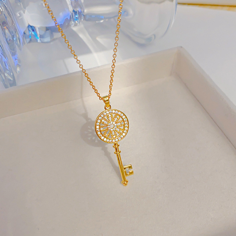 Korean fashion zircon magic key pendant titanium steel necklace women's light luxury bestseller collarbone chain popular jewelry Specification drawing