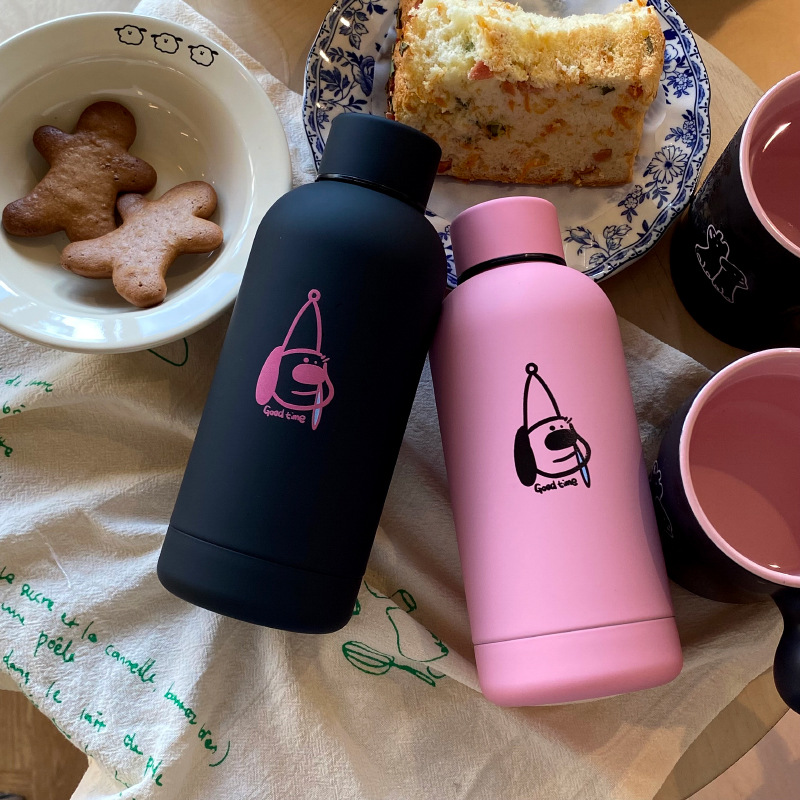 Cartoon snot dog thermos cup, 304 stainless steel matte black and pink stainless steel thermos flask, couple travel cup Specification drawing