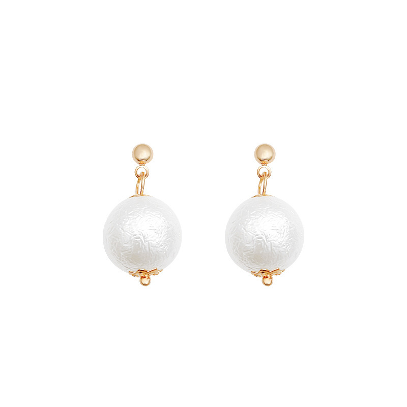 French gentle cotton pearl earrings, women's fashion, Herben style mona, the same niche stud earrings, wholesale of internet-famous earrings Item Picture