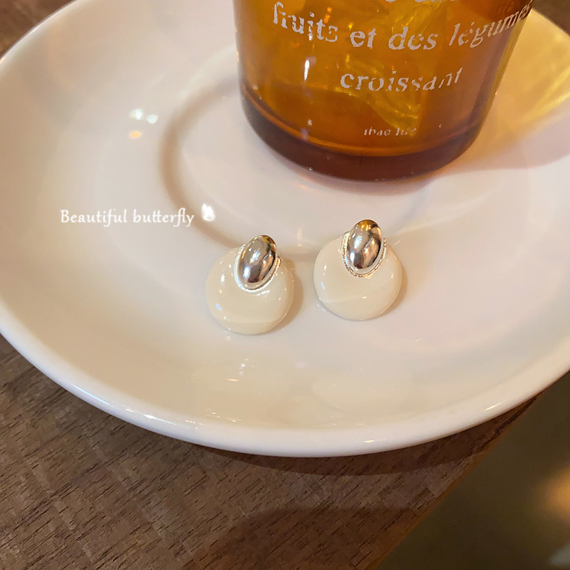 Simple glazed geometric stud earrings, a unique and niche design for women in 2025, exude a sense of high-end fashion Specification drawing