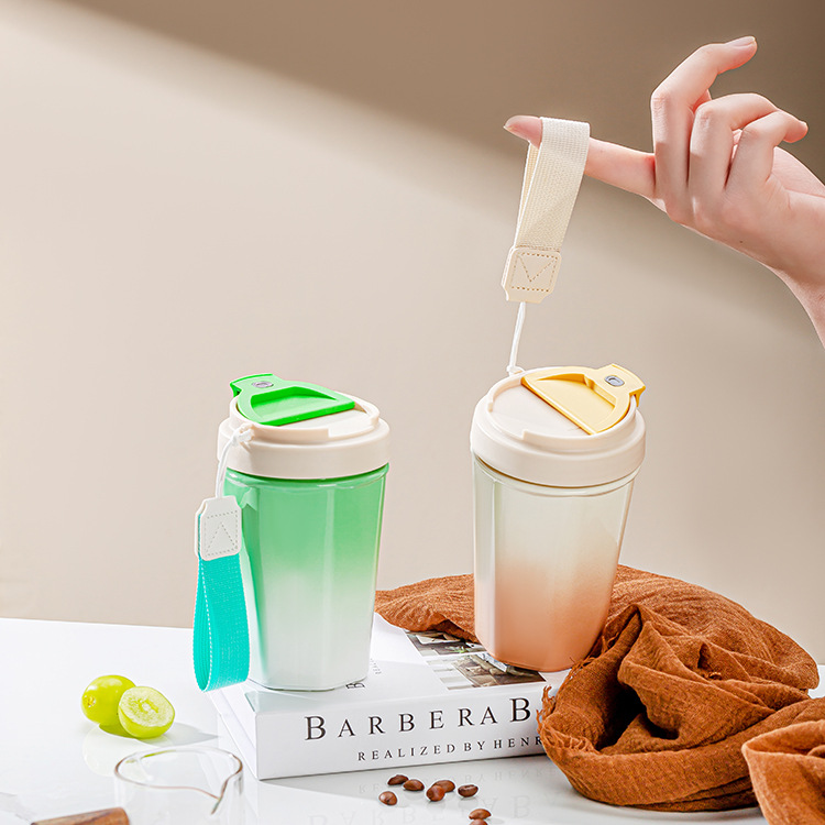 Rope cup, portable coffee cup, girls' portable travel cup, internet-famous high appearance level cup, cute pearl bracelet cup Application Scenario