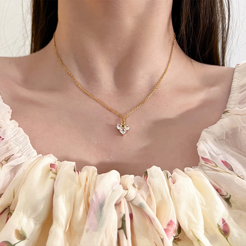 2024 New Design sense Zircon heart necklace for women, light luxury, niche and high-end style collarbone necklace Specification drawing