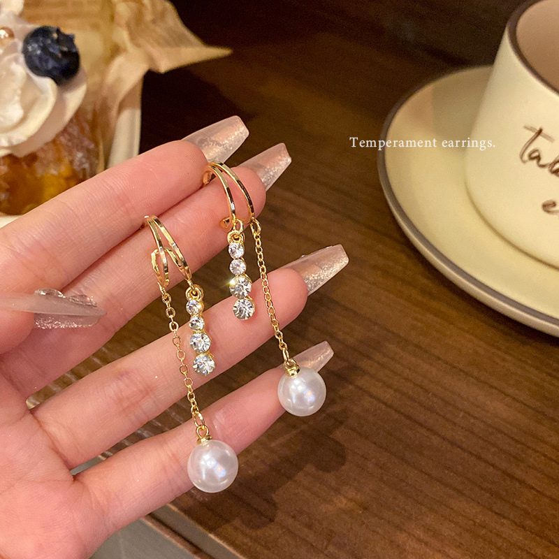High-end and elegant pearl stud earrings for women, unique and exquisite, versatile zircon tassel earrings, personalized and popular online celebrity earrings full figure