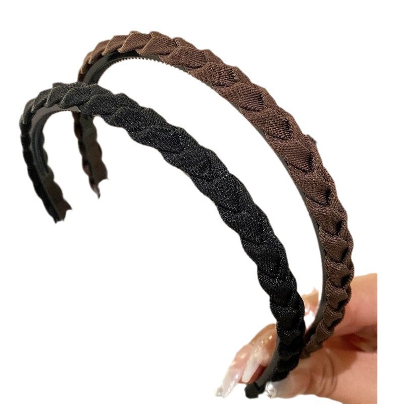 High-end anti-slip hair band, simple hair pressing button, women's special hair clip for washing face, 2024 new style twisted hair accessory Item Picture