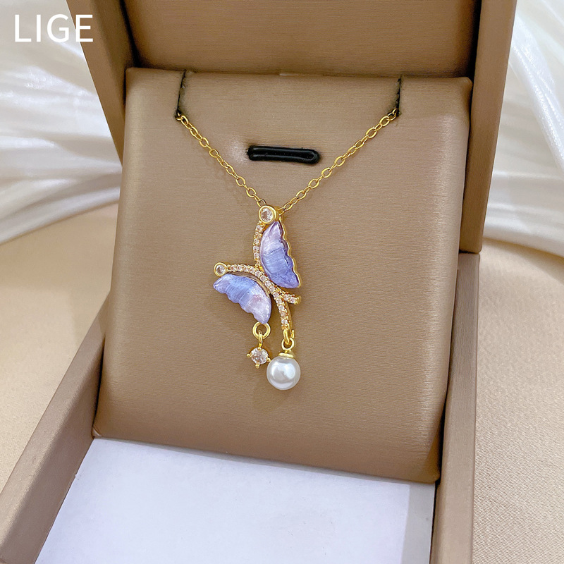 【 Titanium Steel 】 Blue butterfly pearl full diamond light luxury and elegant, full diamond necklace, versatile for women, collarbone chain, titanium steel full figure