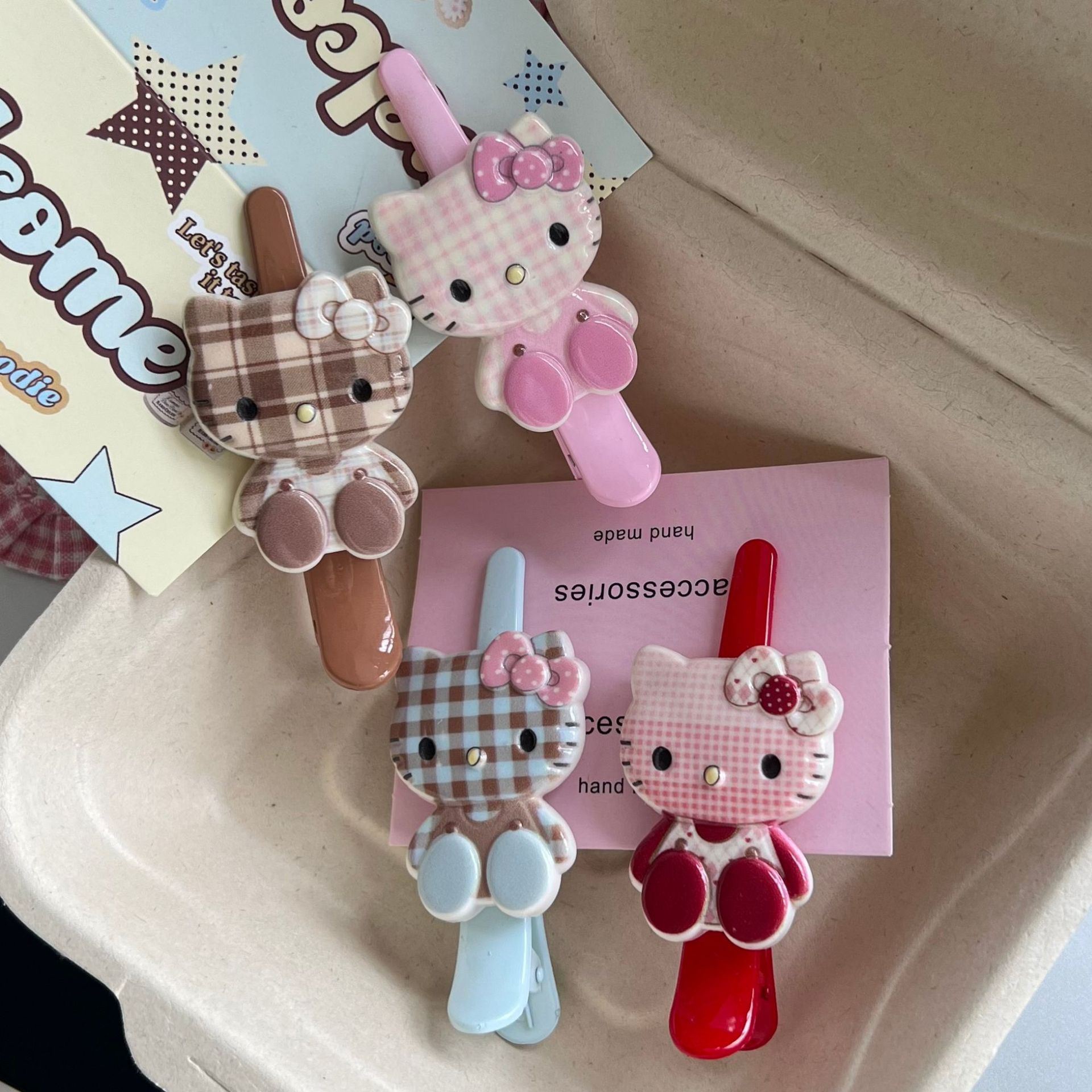 New Japanese-style checkered KT cat tip clip, ins girlish side bangs clip, cartoon headwear, versatile hair clips Specification drawing