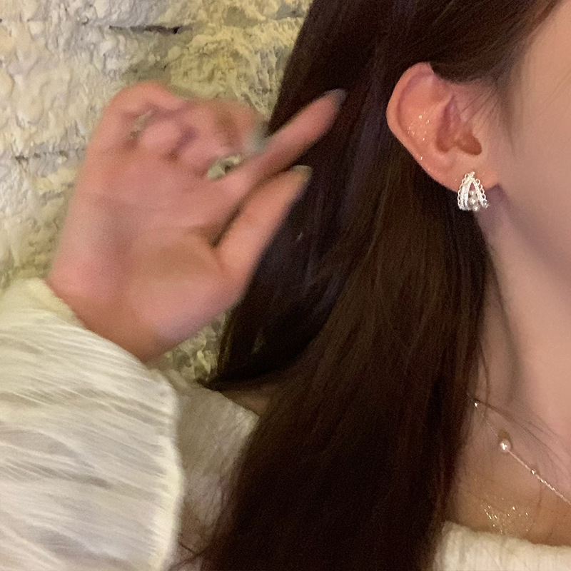 Micro-inlaid zircon lace pearl stud earrings for women, French style, simple design sense earrings, light luxury and high-end earrings Specification drawing