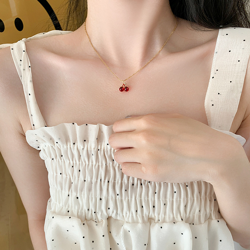 A simple and cute Japanese and Korean cherry titanium steel necklace with a new Instagram style for women, a niche Internet celebrity collarbone chain, and a versatile accessory details Picture