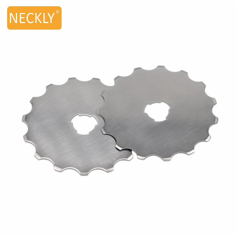 45mm round-toothed fabric cutting blade, dotted line fabric cutting blade, linear track cutting fabric cutting knife, small round-toothed knife Application Scenario