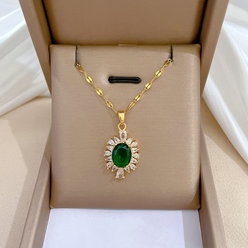 【 Titanium Steel 】 Diamond-shaped horse eye necklace Earring set, light luxury, micro-inlay, personalized and elegant banquet earrings and necklaces combination Application Scenario