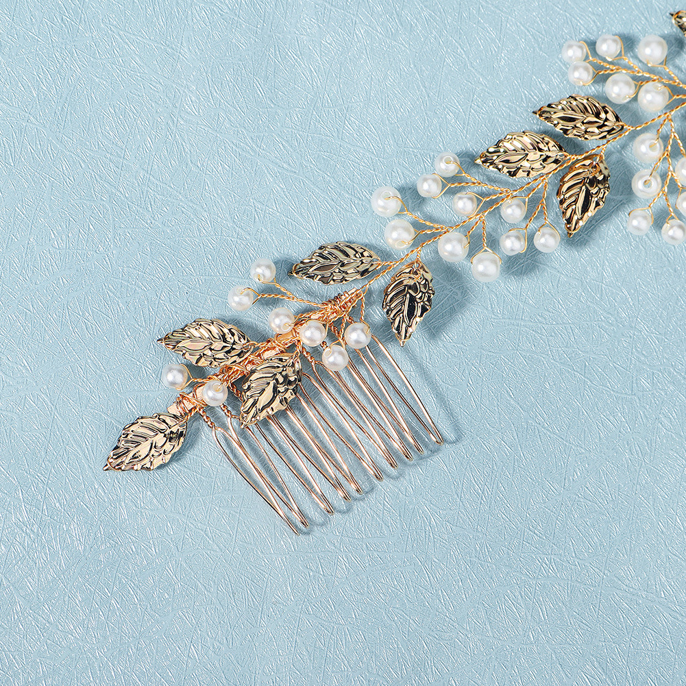 Amazon's new wedding accessories: Handcrafted pearl pair combs, long handcrafted golden leaf interlocking combs, bridal headwear Application Scenario