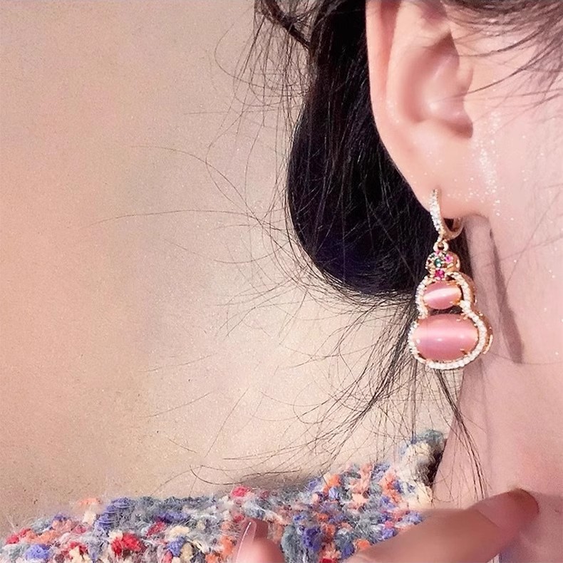 New Chinese-style cat's eye stone gourd earrings for women, 2025 New bestseller design, micro-inlay earrings, exquisite and simple ear buckles Specification drawing