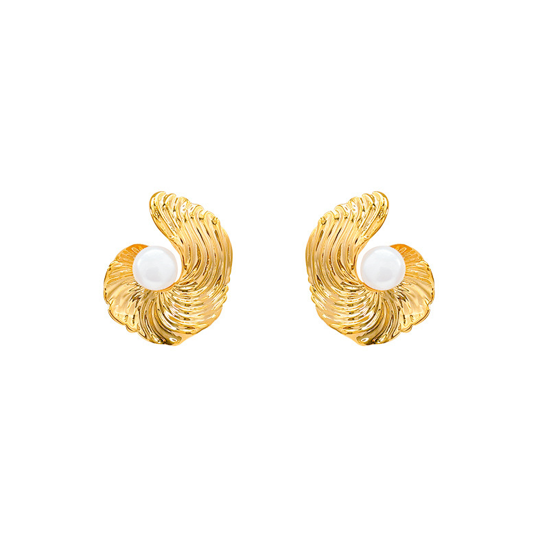 Retro European and American fashion, exaggerated and irregular earrings, women's light luxury, niche and high-end feel, ear studs, elegant and best-selling earrings Item Picture