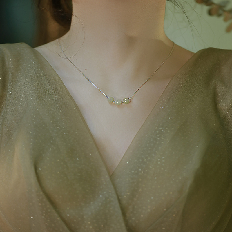 Three Hetian jade necklaces with a light luxury and niche design for women, 2023 new trendy collarbone chain and versatile pendant full figure