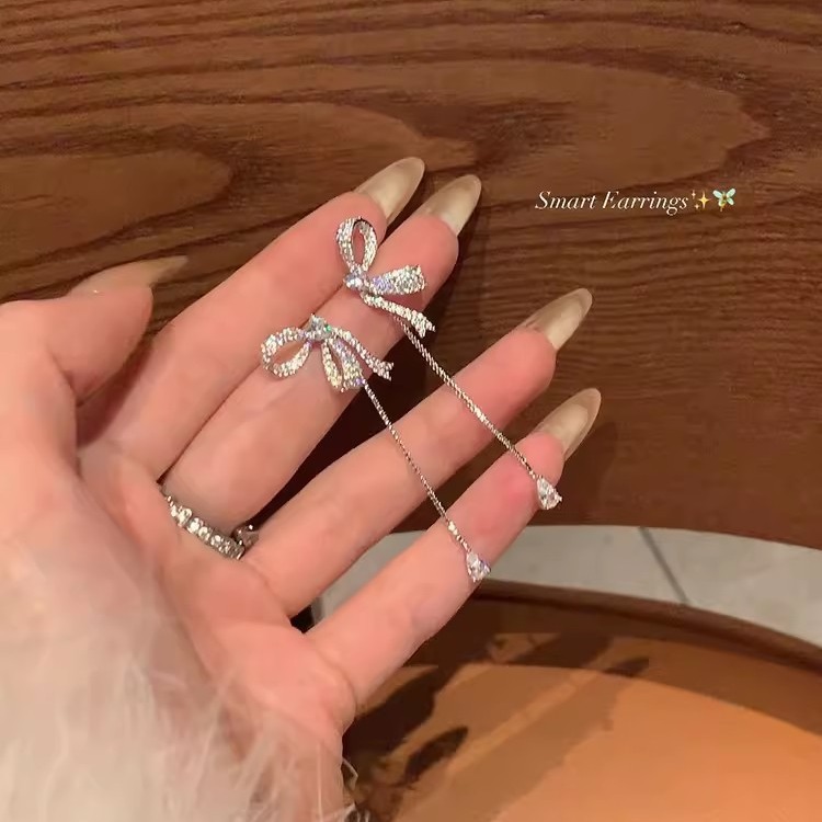 Bow water drop tassel earrings for women 2024 bestsellers, exquisite zircon stud earrings, elegant and trendy high-end earrings full figure