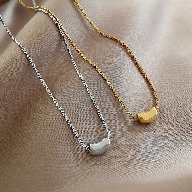 Golden Bean Titanium Steel Necklace for women's ins, trendy and versatile, elegant and light luxury collarbone chain, the same style as the popular neckchain accessory wholesale details Picture