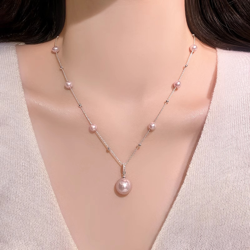 The Manta rose-colored pearl pendant necklace is a fashionable new design with a sense of light luxury and elegance. It is a neckchain and collarbone chain for women Specification drawing