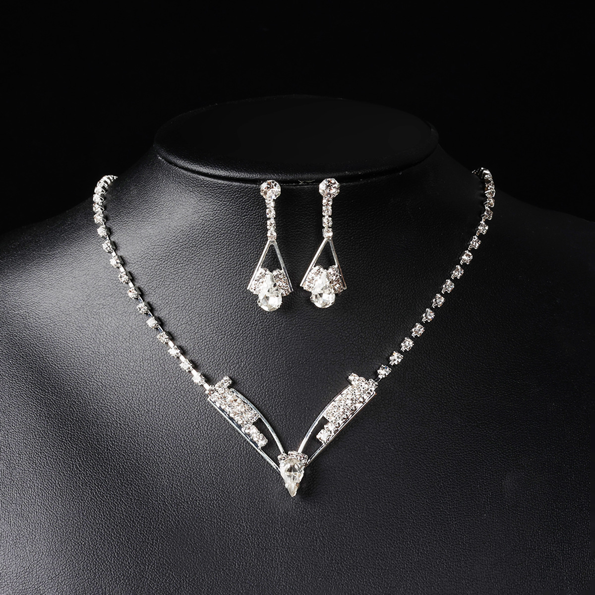 Cross-border bestseller fashion Full diamond water drop necklace and earring set, classic bride accessory two-piece set N5842 full figure