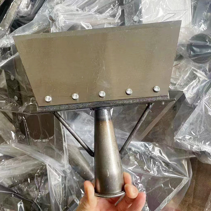 Factory wholesale manganese steel cleaning shovels, agricultural and livestock farm manure removal shovels, small advertisement, manganese steel shovel blades, wall scraping and snow removal shovels details Picture