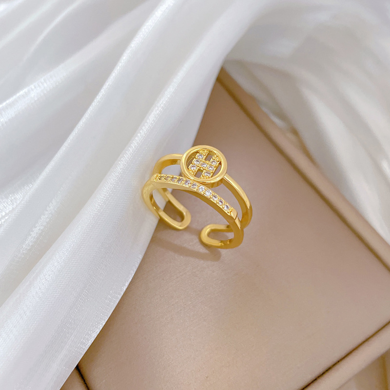 【 Real Gold 】 Light luxury and fashionable zircon ring with adjustable opening, simple jewelry, Japanese-style ring couple rings Application Scenario