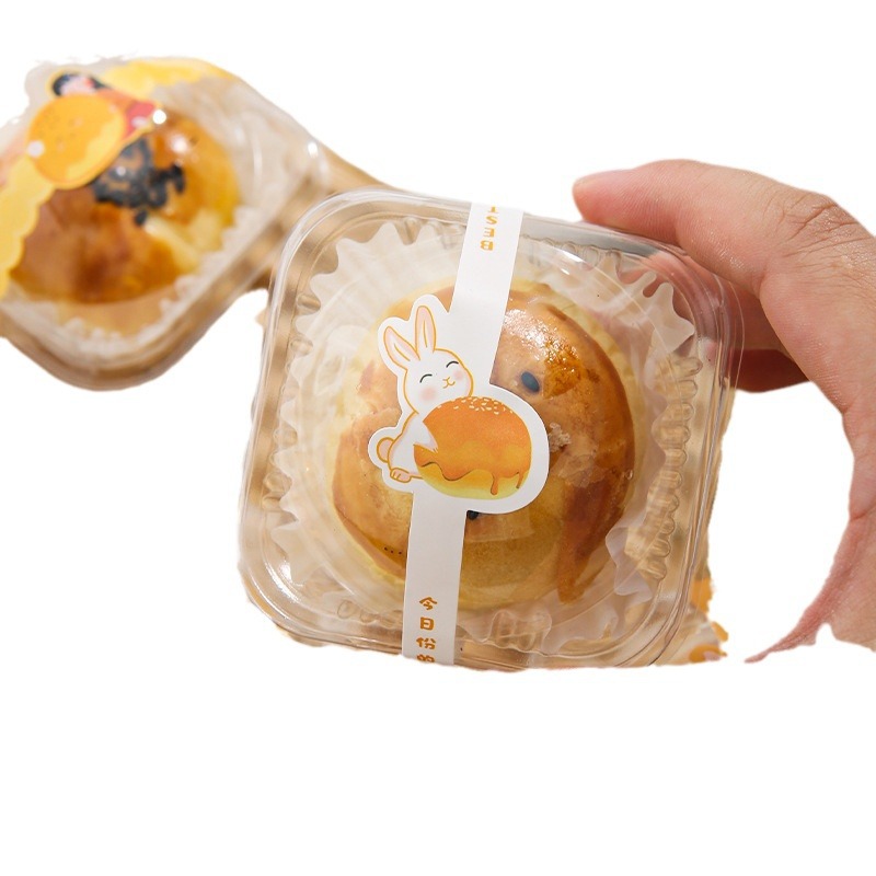 Each egg yolk pastry packaging box contains 80g snow beauty green rice balls with a transparent lid and is a disposable baking box Item Picture