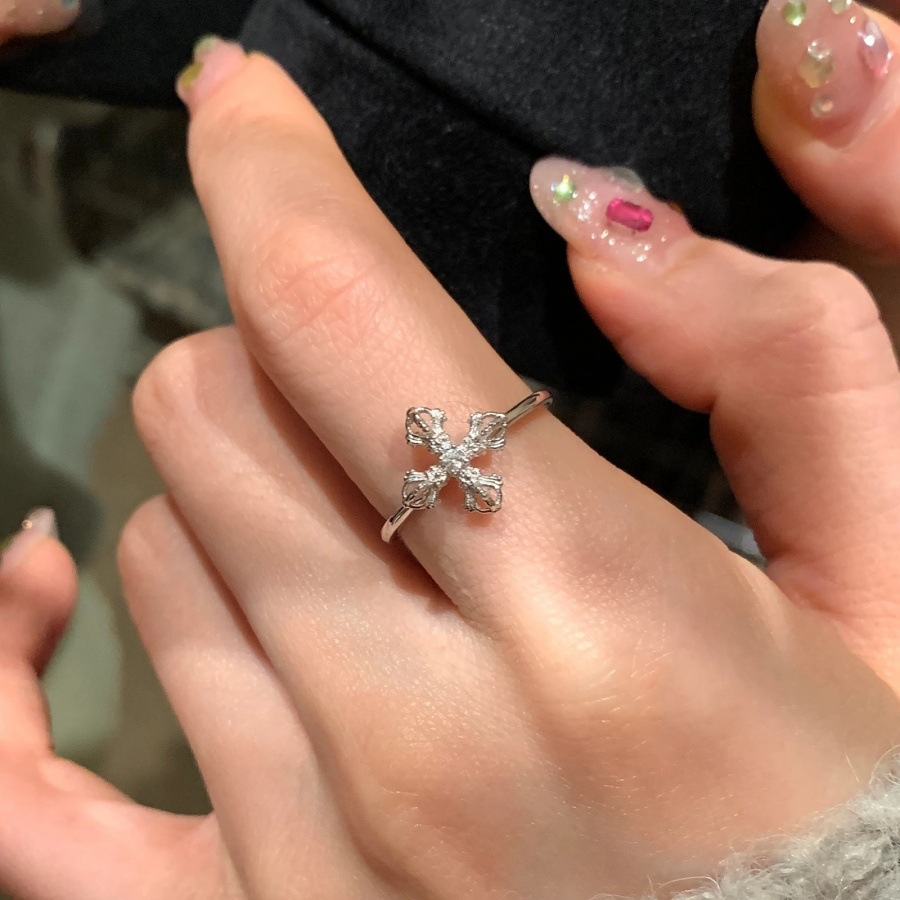 Korean version cross ring for women, 925 silver, with a unique and elegant design, is a light luxury and high-end ring with a sense of design full figure