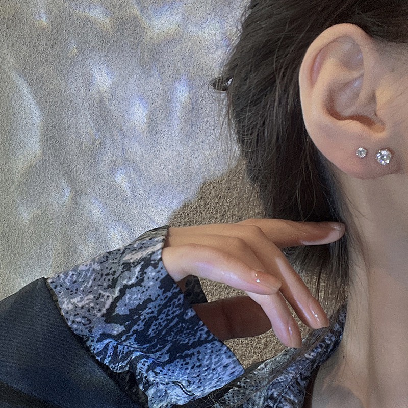 s925 Silver Needle Ear Care Set, Stud earrings, ins trendy and niche design sense, Super Sparkling Zircon earrings, versatile earrings for Internet celebrities Application Scenario