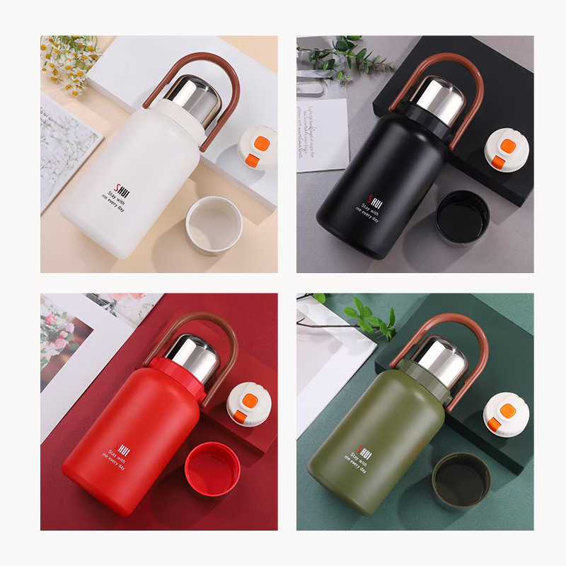 The 316 stainless steel thermos flask for separating tea and water is a household teapot that can be carried with a handle. It is lightweight Application Scenario
